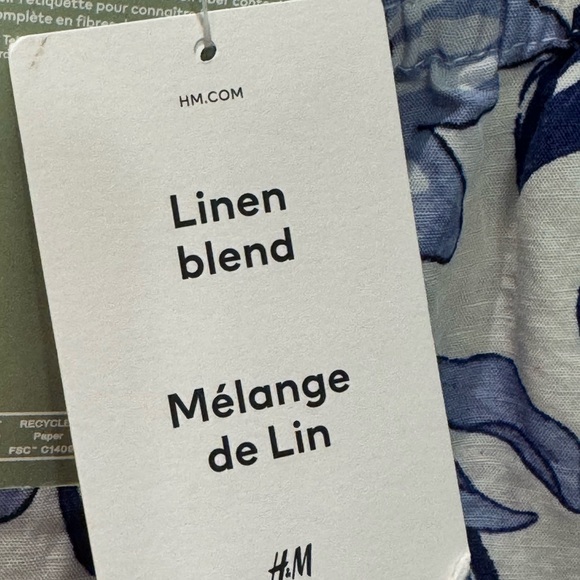 H&M Linen Blend Elastic Waist Shorts - Picture 4 of 4